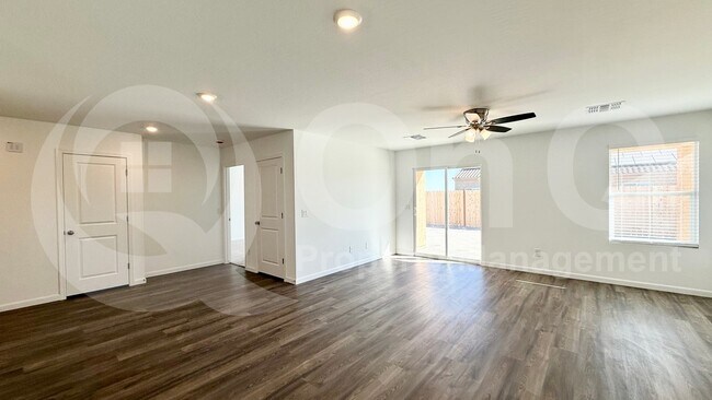 Foto del edificio - 14515 S Vera Cruz Rd