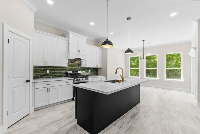 Foto del edificio - 244 Fawn Dr