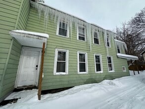 Building Photo - 140-142 Grumbach Ave