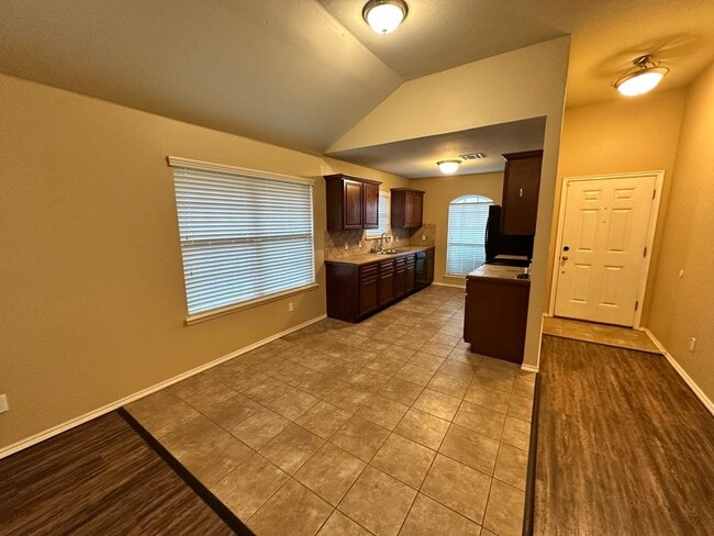 Foto del edificio - 3 Bed, 2 Bath Home for Rent in Piedmont