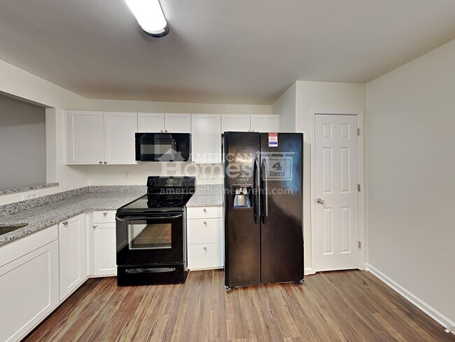 Building Photo - 1811 Long Paw Lane