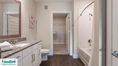 Building Photo - 9015 Kings Grant Dr