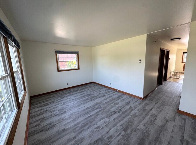 Foto del edificio - 133 E Ravine Rd