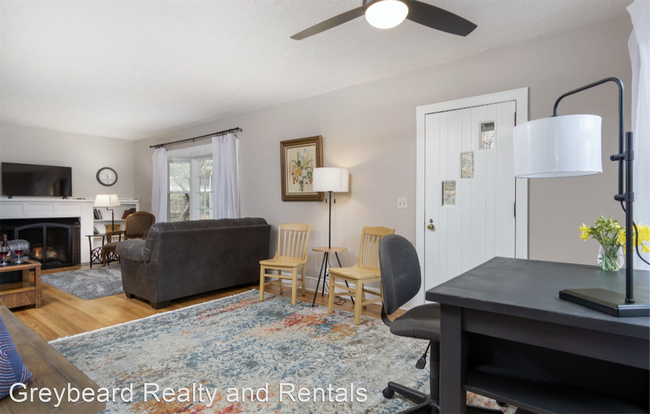 Building Photo - 3 br, 2 bath House - 40 Trinity Chapel Rd