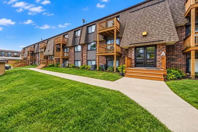 Building Photo - Thunder Ridge Apartments