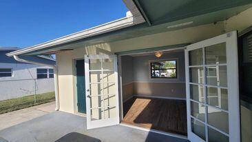 Building Photo - 686 Teak Dr