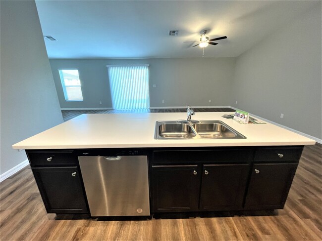 Building Photo - 21271 Gaylord Ave