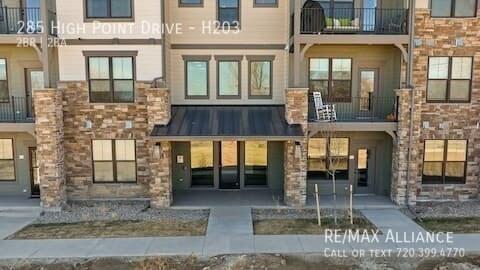 Foto del edificio - 285 High Point Dr