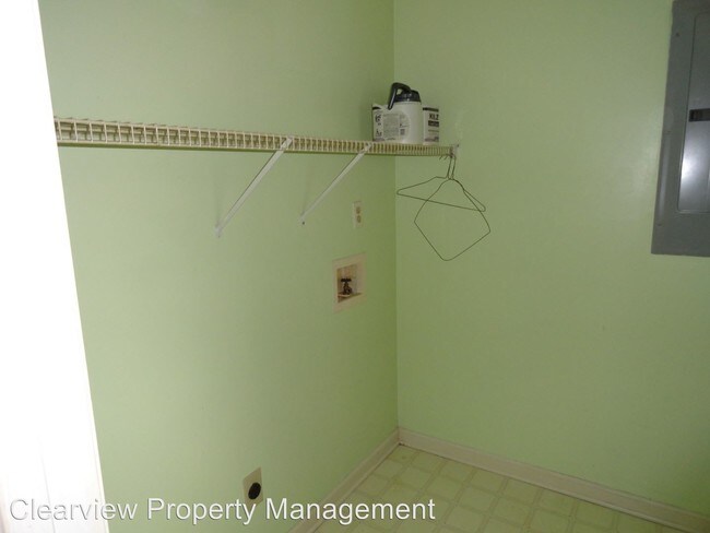 Foto del edificio - 3 br, 2 bath House - 5513 Brown St.