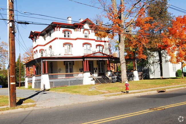 Building Photo - 518-522 W 7th St