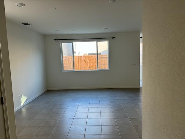 Foto del edificio - 6562 E Grant Ave