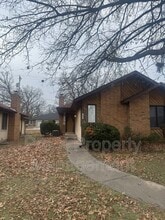 Building Photo - 296 Streamside Ct