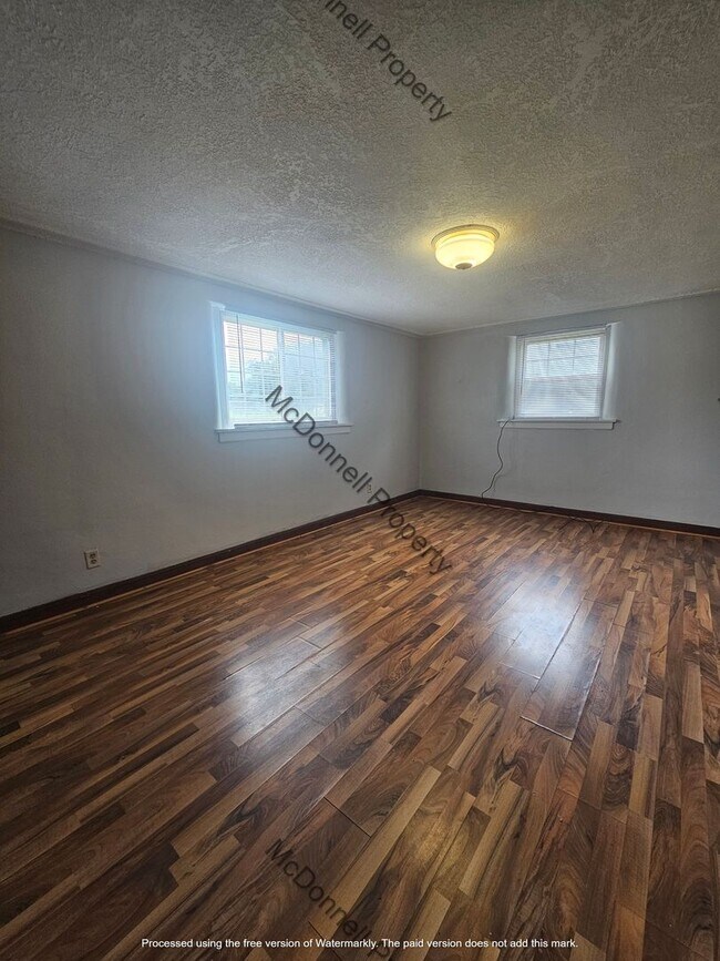 Foto del edificio - 2612 N Harrison St