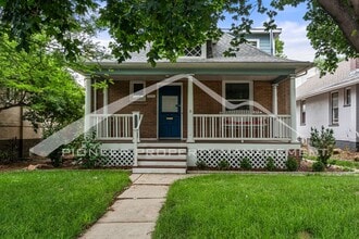 Building Photo - 3256 Meade St