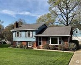 Building Photo - 4816 Aspen Ct