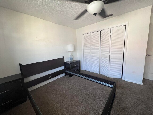 Foto del edificio - 6846 Calle del Paz S