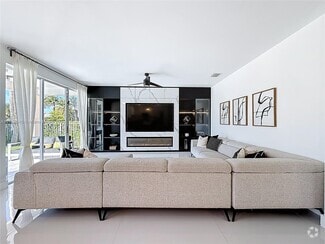 Building Photo - 1598 Sandpiper Cir