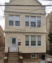 Building Photo - 385 Woodlawn Ave