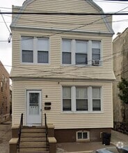 Building Photo - 385 Woodlawn Ave