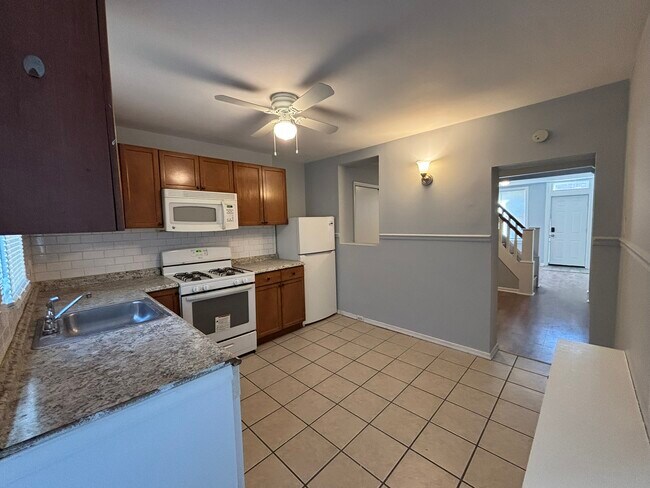 Foto del edificio - 3240 Tilton St