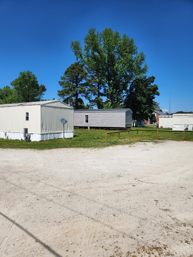 Foto del edificio - 109 Grace Park Ln