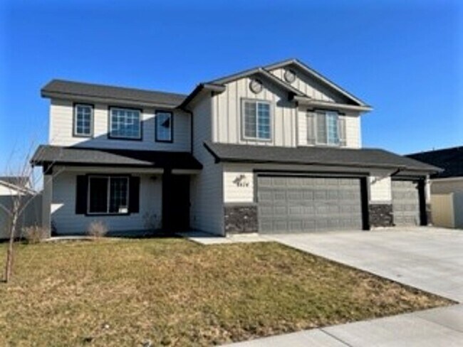Foto del edificio - Great 4 bed 2.5 bath home with 2600 sq ft!  Kuna Home with lots of room just off N Ten Mile Rd an...
