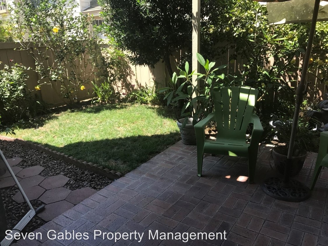 Building Photo - 2198 Aspen St