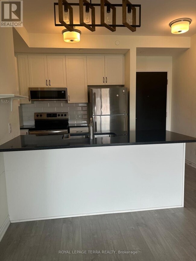 Building Photo - 200 Lagerfeld Dr