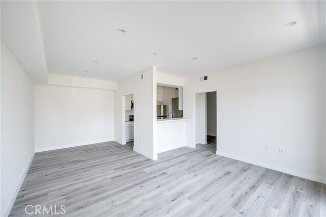 Building Photo - 14526 Hartland St