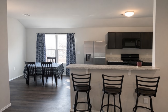 Photo - 1308 Isabella Dr House