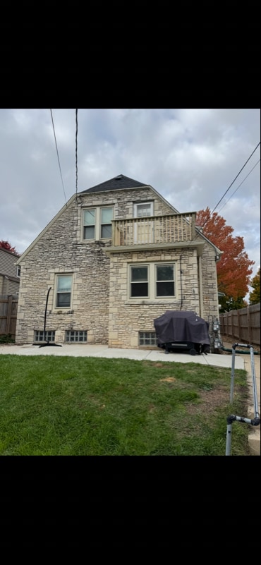 Building Photo - 5733 W Fillmore Dr