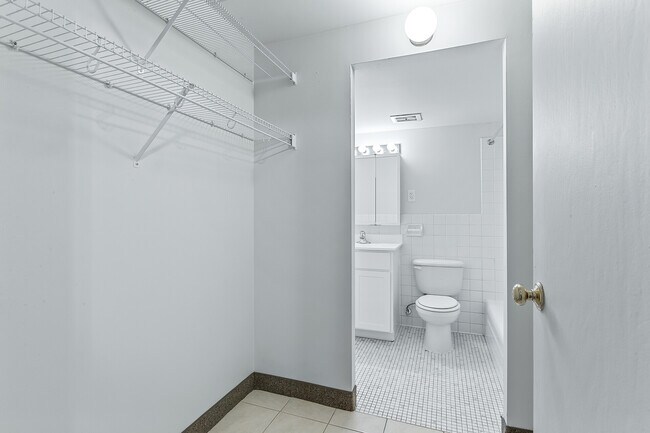 Foto del edificio - Studios at 7 Corners