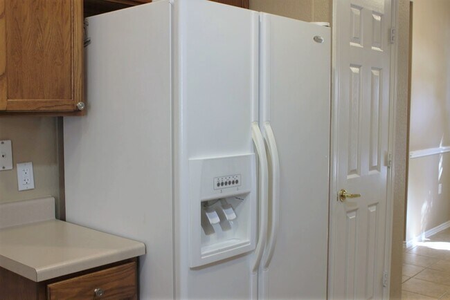 Building Photo - 103 Winter Drive-Unfurnished Sun City Rent...