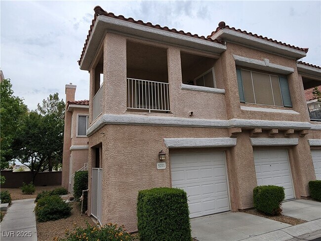 Foto del edificio - 251 S Green Valley Pkwy