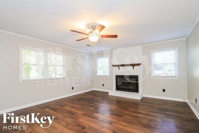 Foto del edificio - 3806 Langdon Dr