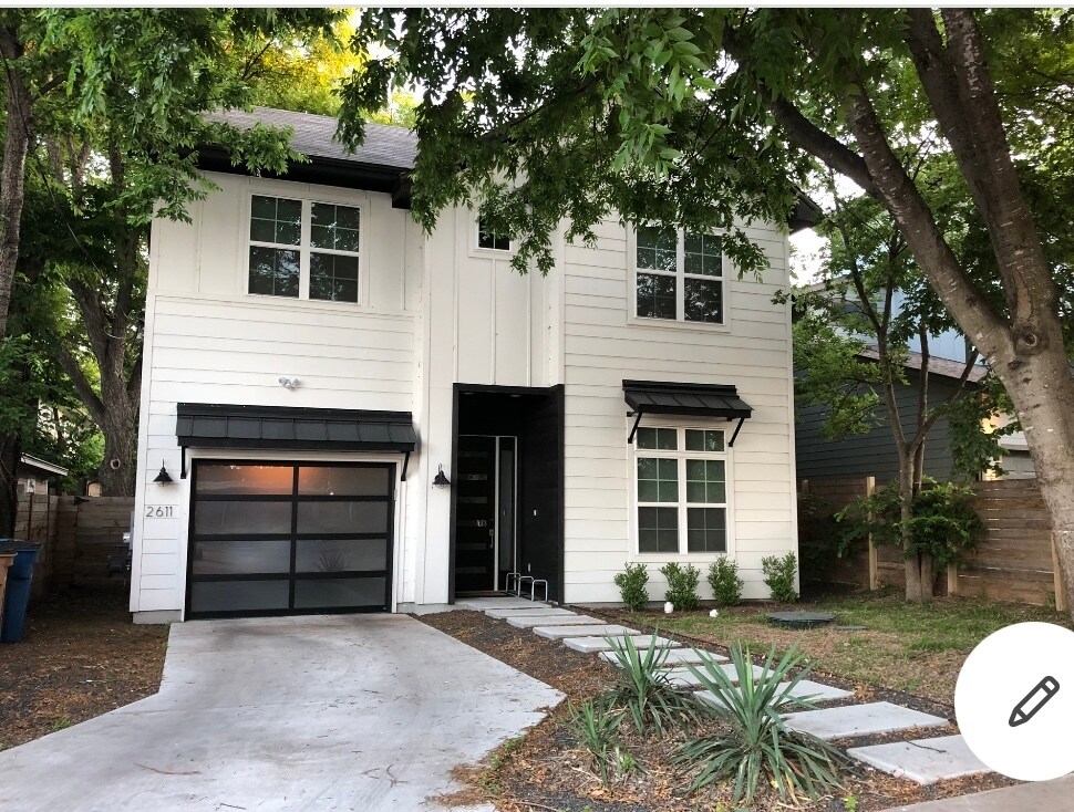 Featuring 2611 Diaz stree - 2611 Diaz St