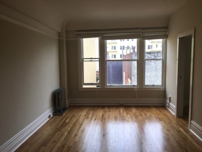 Foto del edificio - 745 Hyde St