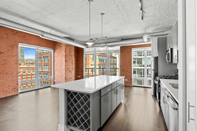 Foto del edificio - 877 S Clark St