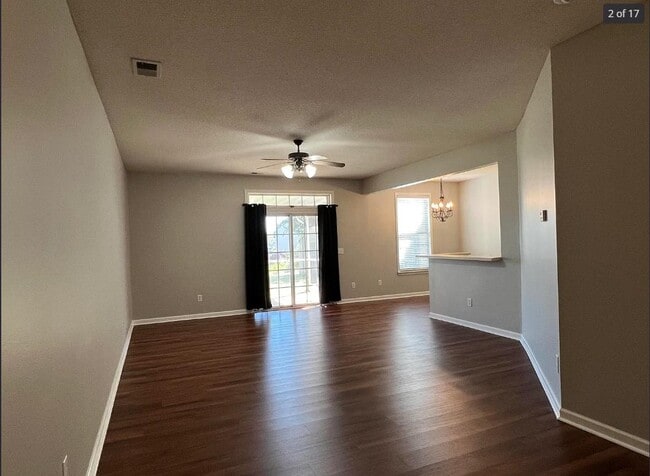 Photo - 128 Marshland Ln House