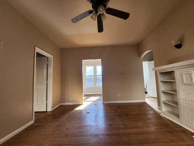 Building Photo - 10 N Long Ave