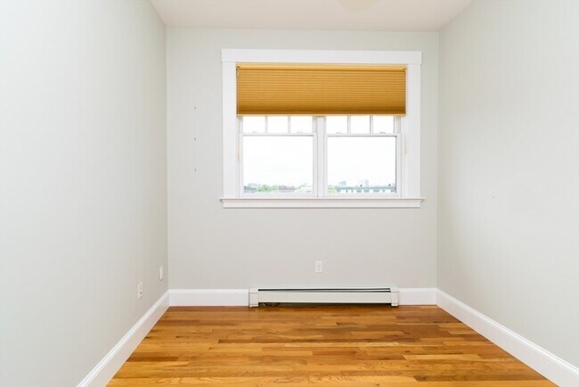 Foto del edificio - 80 Webster Ave