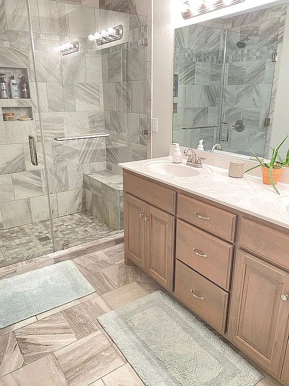 Foto del edificio - 248 Bluegrass Dr