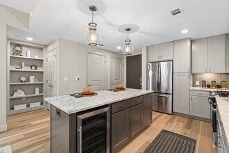 Building Photo - 2511 Willowick Rd