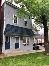 Building Photo - 21-21 W Main St