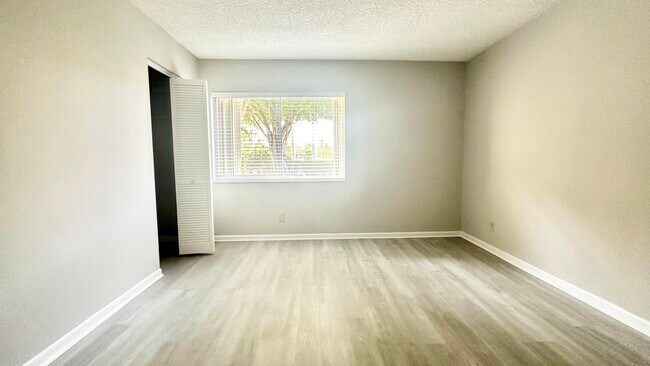 Building Photo - 4999 Sable Pine Cir