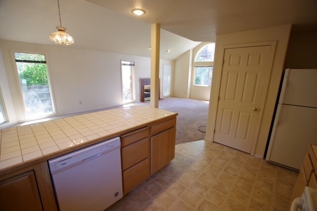 Building Photo - 1780 Ridgecrest Dr