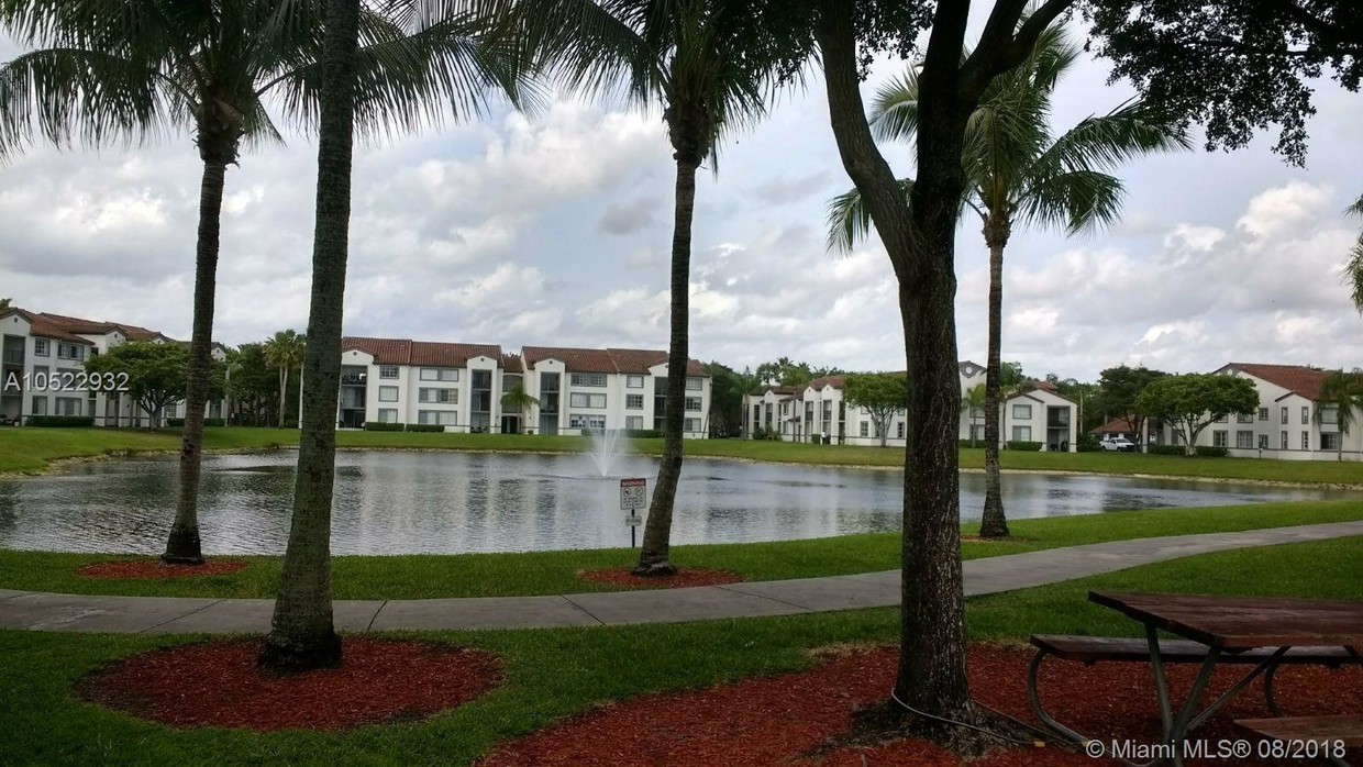 Primary Photo - 4580 NW 107th Ave