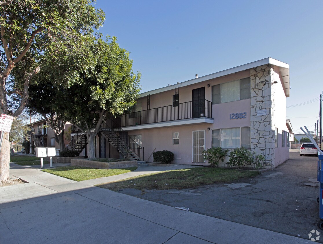 Primary Photo - 12882 Galway St