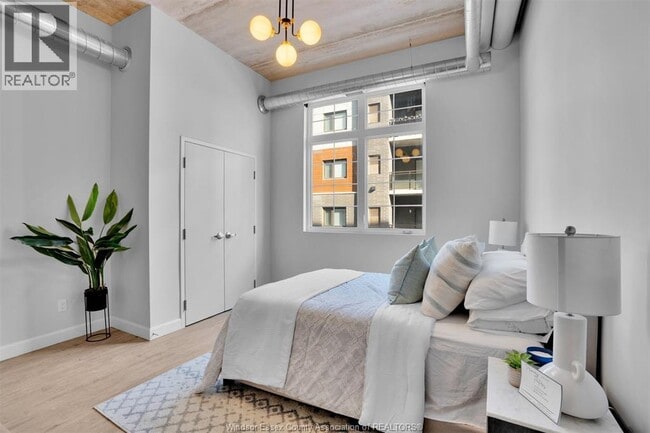 Photo du bâtiment - 11941 Tecumseh Rd E