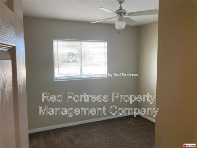 Building Photo - 1823 NW 19th Ave